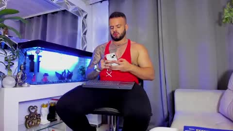 JOHNNY online show from 01/04/25, 12:37