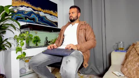 JOHNNY online show from 02/19/25, 12:25