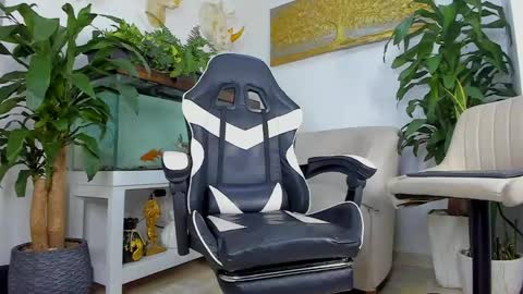 JOHNNY online show from 04/21/26, 02:04