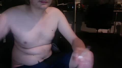 Snapshot of johnnygte chatting on 08/09/26, 09:42 johnnygte online show from 08/09/26, 09:42