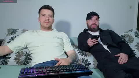 Johnny online show from 05/02/26, 06:46