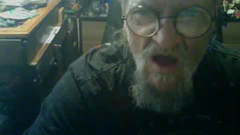 johnnyshung1 online show from 11/01/25, 04:31