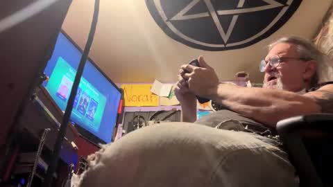 johnnyshung1 online show from 03/22/26, 08:07