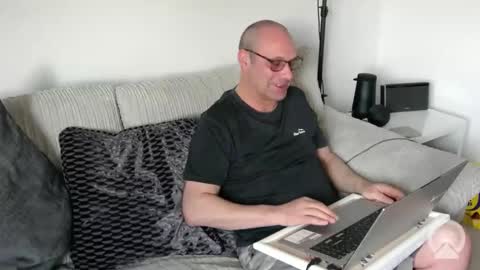 johnpevans online show from 05/01/26, 01:16