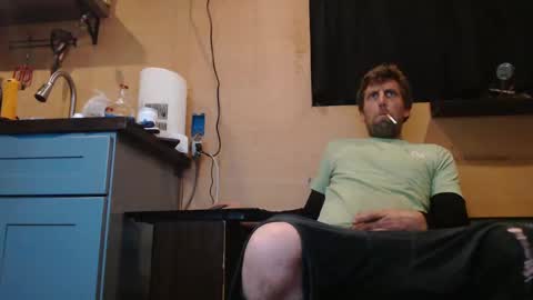 Snapshot of johnplayer23 chatting on 12/17/24, 12:34 johnplayer23 online show from 12/17/24, 12:34