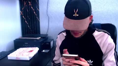 johnsonisaac94  online show from 02/10/25, 04:30