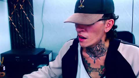 johnsonisaac94  online show from 02/24/25, 07:44