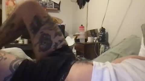 johntizzz online show from 12/22/25, 01:35