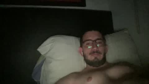 Snapshot of johnukber chatting on 01/06/25, 03:31 John Ukber online show from 01/06/25, 03:31