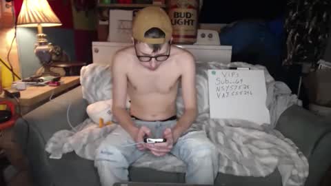Snapshot of johstondude chatting on 05/18/26, 01:35 Johston online show from 05/18/26, 01:35