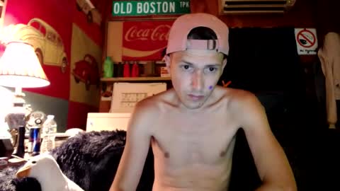 Snapshot of johstondude chatting on 06/24/26, 01:15 Johston online show from 06/24/26, 01:15