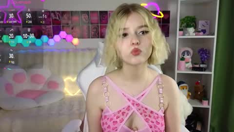 Paula online show from 03/07/25, 01:53