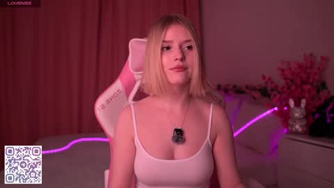 Snapshot of joice_queen chatting on 02/28/26, 11:39 Paula online show from 02/28/26, 11:39