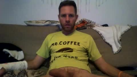 Snapshot of jojo19844 chatting on 12/02/25, 10:27 jojo19844 online show from 12/02/25, 10:27