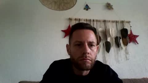 Snapshot of jojo19844 chatting on 12/19/25, 10:11 jojo19844 online show from 12/19/25, 10:11