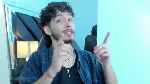 Snapshot of jojobraando chatting on 11/26/25, 10:44 jojobraando online show from 11/26/25, 10:44