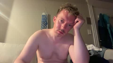 Snapshot of jojohalloran64 chatting on 09/22/25, 02:02 jojohalloran64 online show from 09/22/25, 02:02