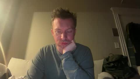 Snapshot of jojohalloran64 chatting on 01/14/26, 03:12 jojohalloran64 online show from 01/14/26, 03:12