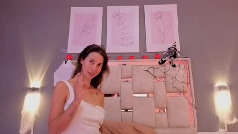 jolie_lov online show from 10/01/25, 01:06