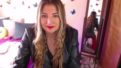 Jolie Mature online show from 01/26/25, 05:34