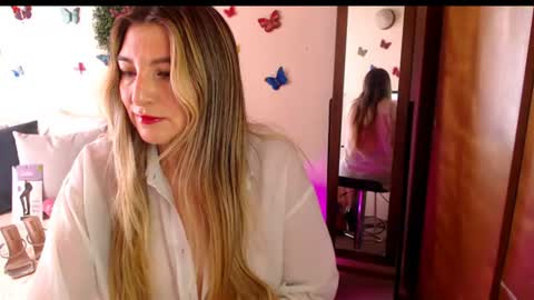 Jolie Mature online show from 07/20/26, 08:22