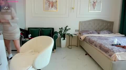 Jolie Ozolla online show from 09/15/25, 12:49