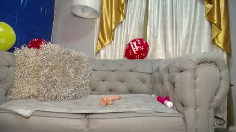 Snapshot of jolieduvalle chatting on 06/19/26, 12:20 Jolie online show from 06/19/26, 12:20