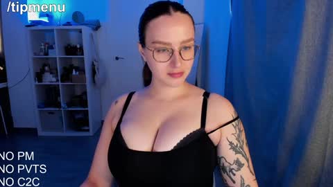 Snapshot of joliejoy chatting on 09/28/25, 10:31 Jolie  My snapchat got deleted. If you were subscribed dm me my former username or scroll down and click on snapchat media online show from 09/28/25, 10:31
