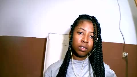 Snapshot of joliekah27 chatting on 02/15/25, 09:04 joliekah27 online show from 02/15/25, 09:04