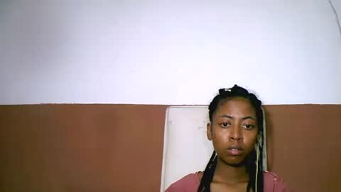 Snapshot of joliekah27 chatting on 02/22/25, 04:19 joliekah27 online show from 02/22/25, 04:19