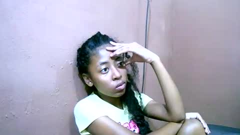 Snapshot of joliekah27 chatting on 02/24/25, 06:26 joliekah27 online show from 02/24/25, 06:26