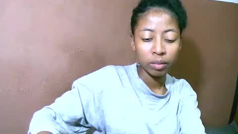 Snapshot of joliekah27 chatting on 03/07/25, 04:00 joliekah27 online show from 03/07/25, 04:00