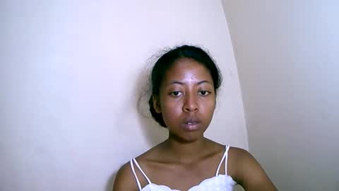 joliekah27 online show from 11/09/25, 07:34