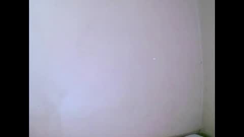 joliekah27 online show from 04/15/26, 07:58