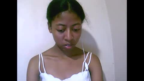 joliekah27 online show from 04/23/26, 12:29