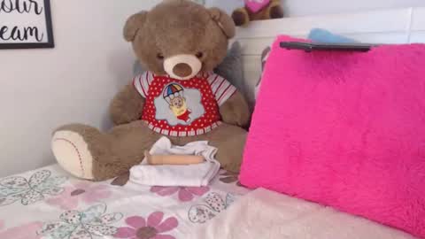 Joliet online show from 04/11/26, 01:54