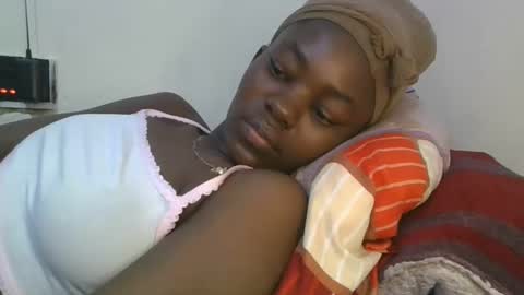 Snapshot of jollynabeb chatting on 09/27/25, 10:04 jollynabeb online show from 09/27/25, 10:04