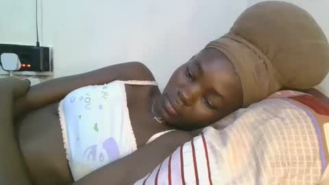 Snapshot of jollynabeb chatting on 10/01/25, 02:50 jollynabeb online show from 10/01/25, 02:50