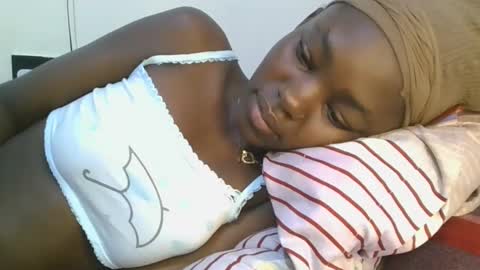 Snapshot of jollynabeb chatting on 10/02/25, 07:59 jollynabeb online show from 10/02/25, 07:59