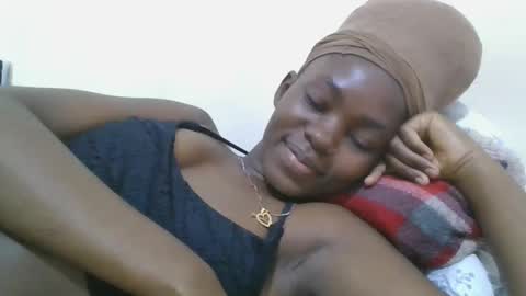 Snapshot of jollynabeb chatting on 10/17/25, 09:50 jollynabeb online show from 10/17/25, 09:50