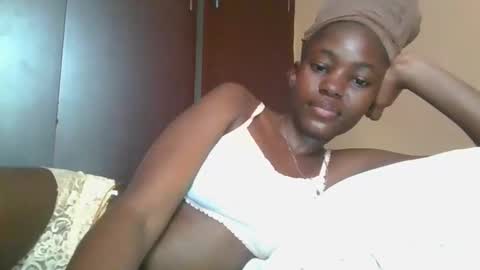 Snapshot of jollynabeb chatting on 10/20/25, 01:00 jollynabeb online show from 10/20/25, 01:00