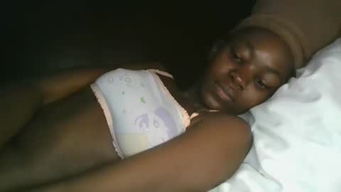 Snapshot of jollynabeb chatting on 10/21/25, 04:35 jollynabeb online show from 10/21/25, 04:35