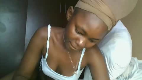 Snapshot of jollynabeb chatting on 11/02/25, 02:19 jollynabeb online show from 11/02/25, 02:19