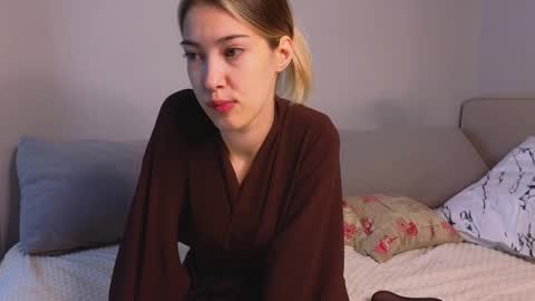 Viola online show from 10/12/25, 11:09