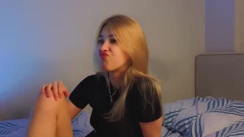 Viola online show from 11/24/25, 11:21