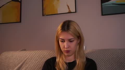 Viola online show from 04/03/26, 01:20