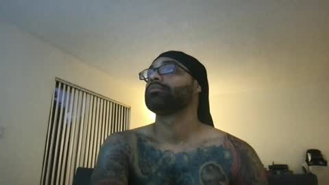 Snapshot of jon2h6k chatting on 06/16/26, 12:24 jon2h6k online show from 06/16/26, 12:24
