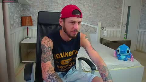 JonahShaw online show from 07/25/26, 05:05