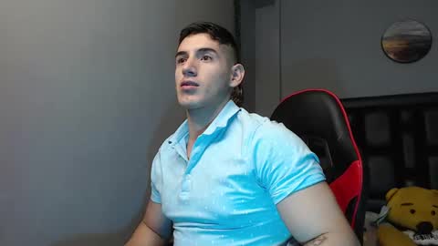 Snapshot of jonathancast08 chatting on 01/11/25, 03:44 jonathancast08 online show from 01/11/25, 03:44