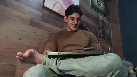 jonathancast08 online show from 02/14/26, 08:05